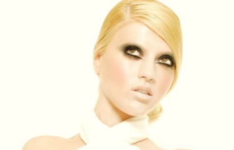 עשן בעינייך – איפור קיץ לילי