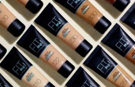 MAYBELLINE NEW-YORK: מייק אפ מאט לטשטוש מראה נקבוביות