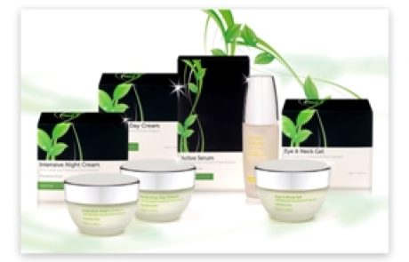 Wow Cosmetics: סדרת מוצרי טיפוח אנטי אייג'ינג המבוססת על רכיבים טבעיים