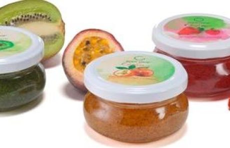 BODY SHOP: סדרת הקונפיטורות – מוצרי פילינג לפנים
