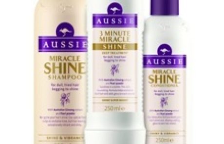 Aussie: אבקה של פנינים לשיער