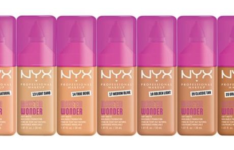 NYX Professional Makeup: מייק־אפ עמיד ופודרה  וונדר סנאץ'